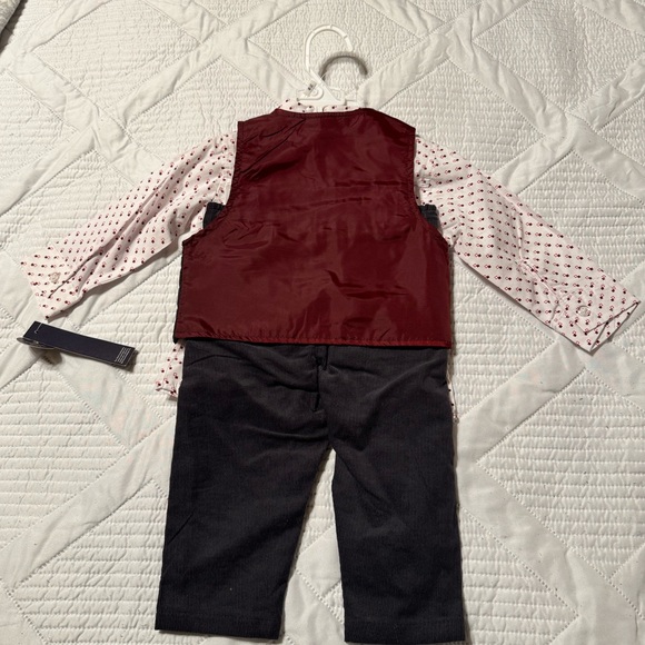 Tahari baby boy 3 piece outfit size 12 months brand new with tags Never - Picture 3 of 6